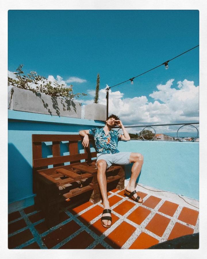 La Clave Hostel & Rooftop Cali Exterior foto
